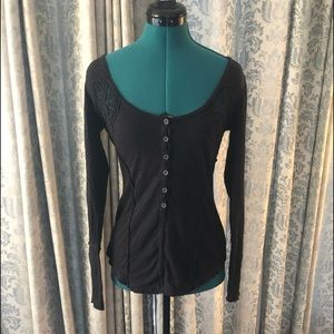 Long Sleeve Lucky Brand t-shirt